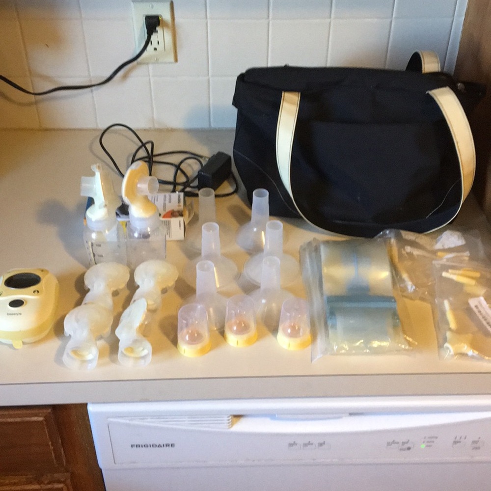 Huge Medela Freestyle Lot